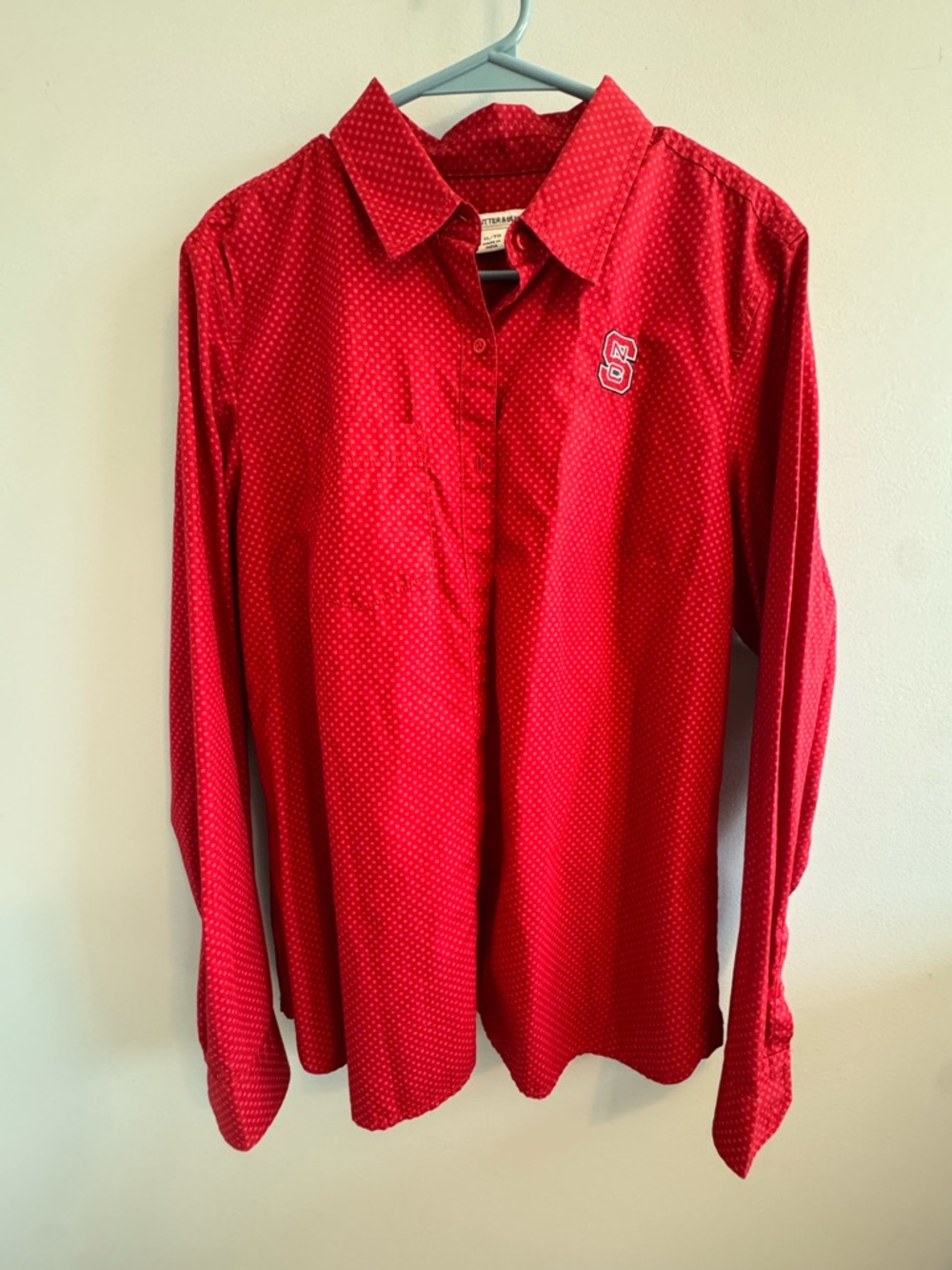 Cutter & Buck NC State Wolfpack button up long sleeve Men's XL